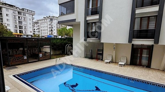 4+2 duplex with a garden in Happy Life complex in Büyükçekmece