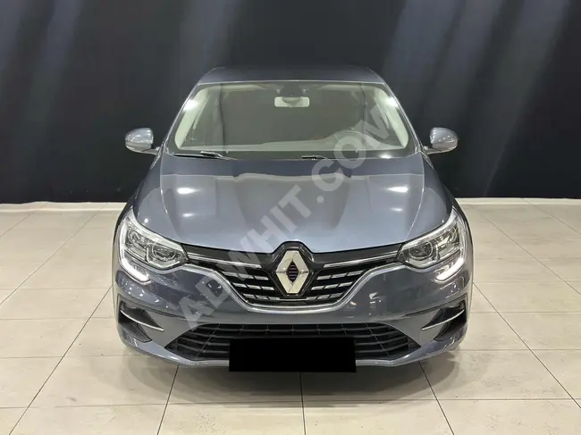 سيارة MEGANE JOY 1.3TCE SERVS موديل 2022 بمسافة 80 ألف كم - خدمة محفوظة - 1.79 قرض