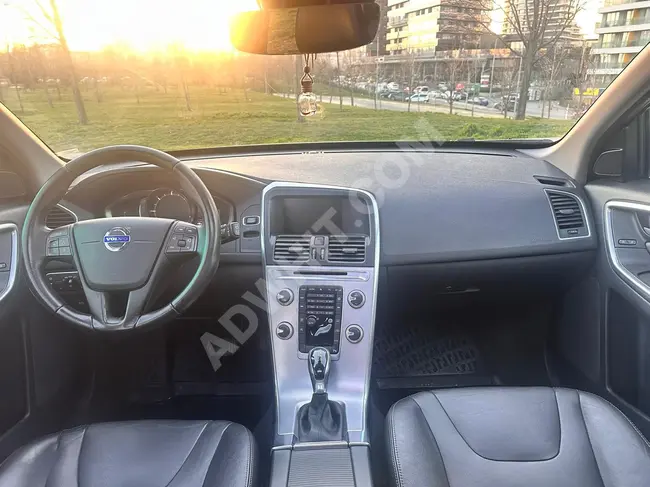 VOLVO XC60 ADVANCE - موديل 2016 - عداد 204.000 كم