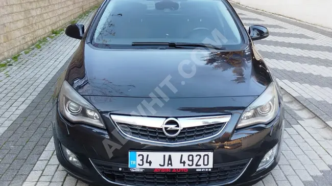 OPEL ASTRA 1.3CDTİ COSMO - موديل 2012 - سقف بانورامي - لا مثيل لها في النظافة