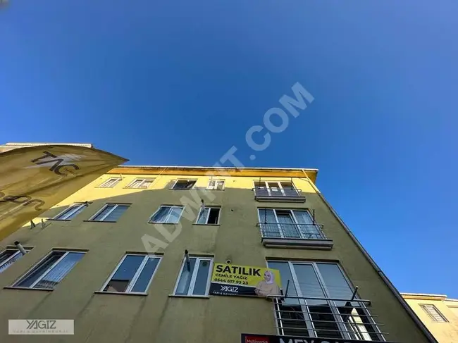 2+1 apartment on the middle floor, 3 minutes from Necip Fazıl Metro Station