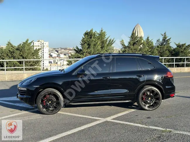 سيارة PORSCHE CAYENNE 3.0D CHRONO موديل 2012 - باكاج إلكتروني - AİRMATİC