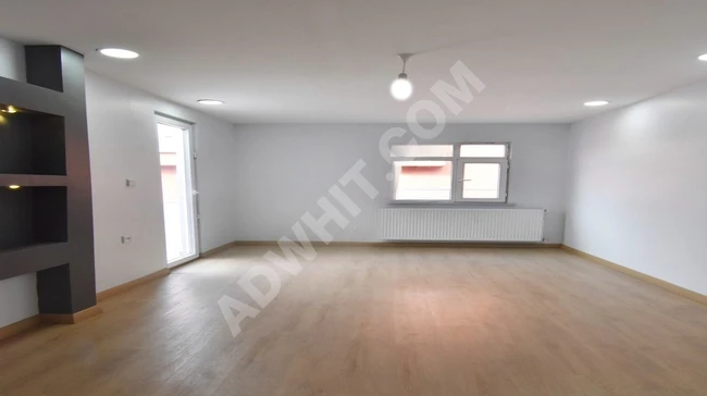 2+1 apartment located just an 8-minute walk from the Metrobus!!!