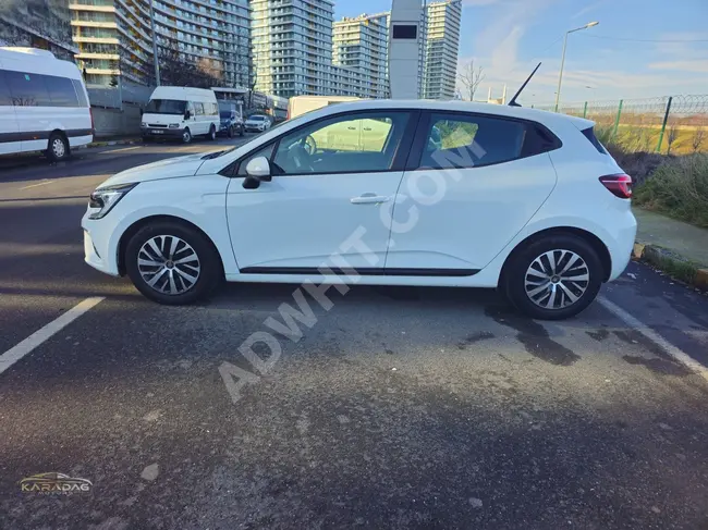 CLIO car model 2021 automatic with a distance of 64 thousand km