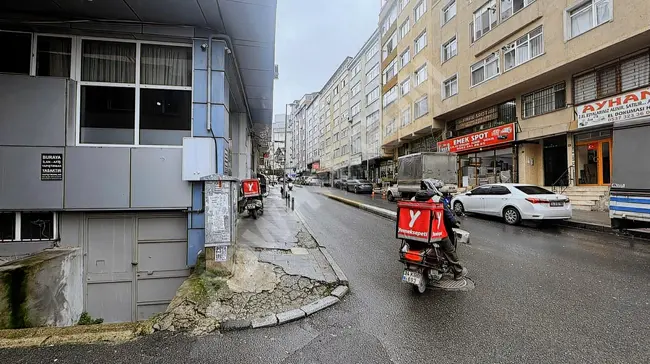 Opportunity shop at the corner of a busy street with an area of 250m2 in MECİDİYEKÖY