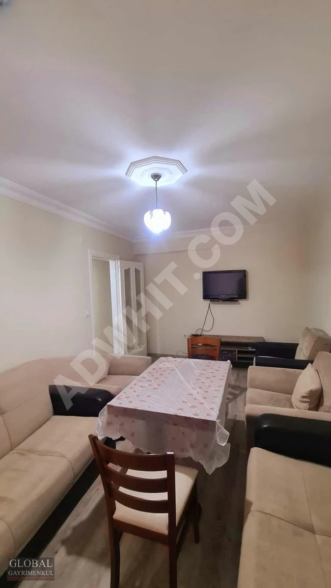 Furnished 2+1 apartment in a prime location on the street front in GÜLBAHAR, within a residential complex, a great opportunity.