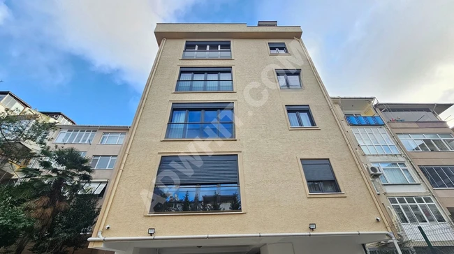 4+2 duplex apartment with terrace and parking in Üsküdar İcadiye