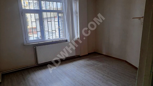 1+1 apartment on a raised ground floor in FATİH