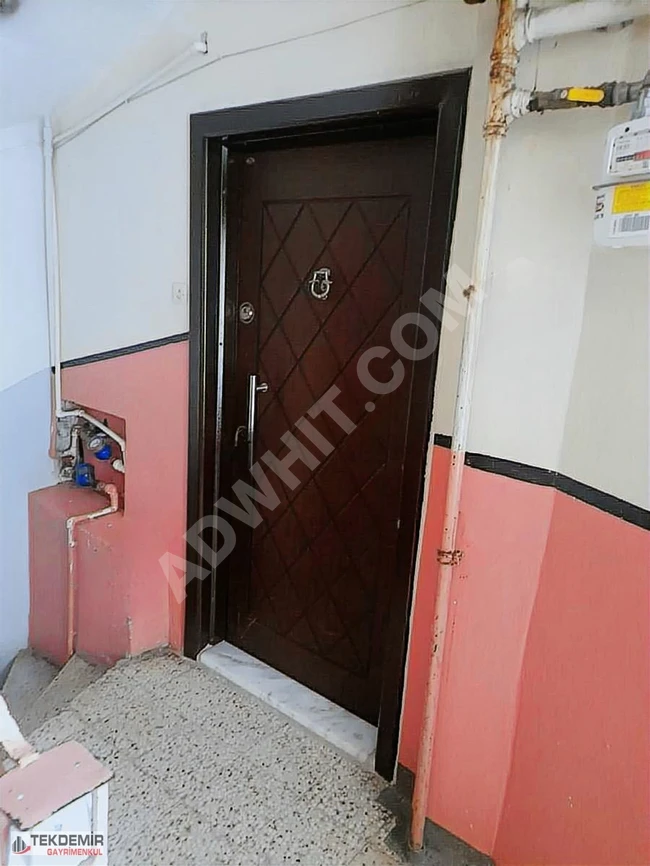 1+1 apartment on a raised ground floor in FATİH