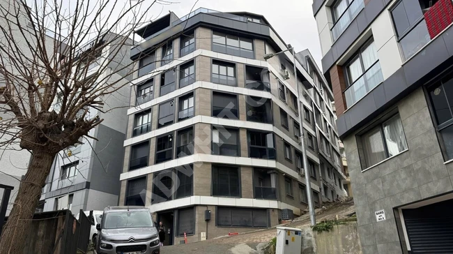 Apartment opportunity between floors in a new building in the center of Üsküdar