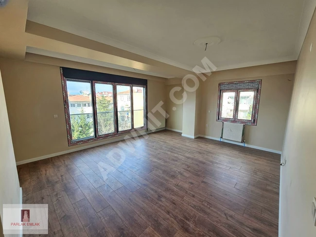 4+2 duplex apartment with terrace and parking in Üsküdar İcadiye