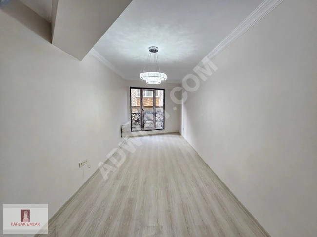 In the heart of Üsküdar, a 2+1 apartment in a new building - middle floor (special opportunity)