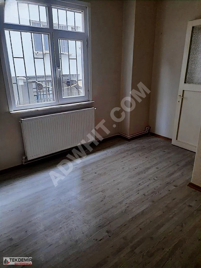 1+1 apartment on a raised ground floor in FATİH