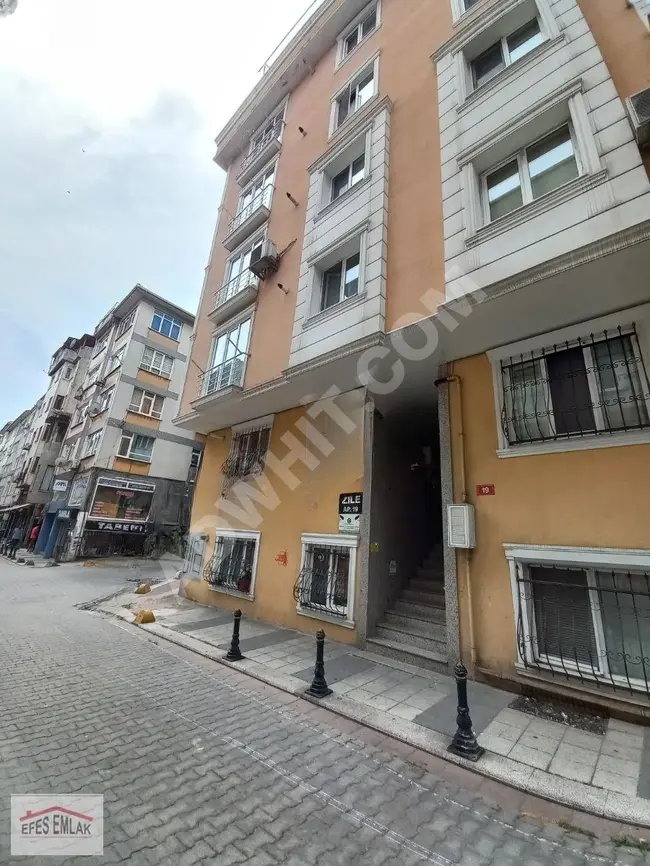 2+1 apartment not to be missed on the first floor of a new building with an area of 70 square meters in KADIKÖY RASİMPAŞA