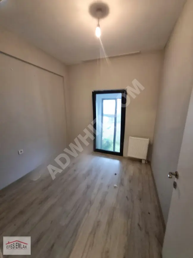 Apartment for rent, bright and overlooking, located near the pier on the second floor in KADIKÖY