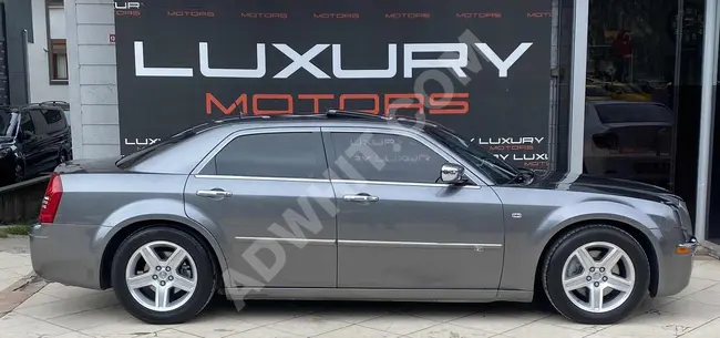 سيارة CHRYSLER 300C موديل 2008 - في حالة نظافة لا مثيل لها وبدون مصاريف إضافية