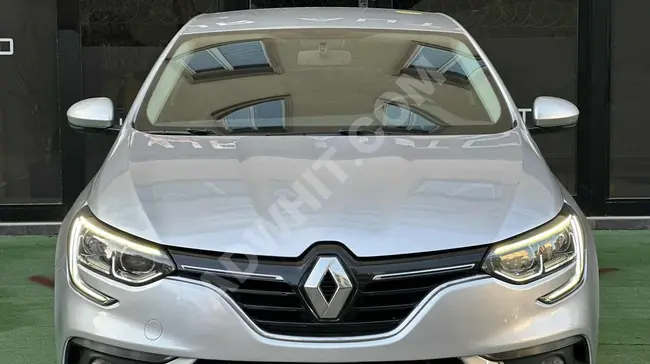 سيارة Renault Megane موديل 2018 - ديزل أوتوماتيك - %20 ضريبة القيمة المضافة