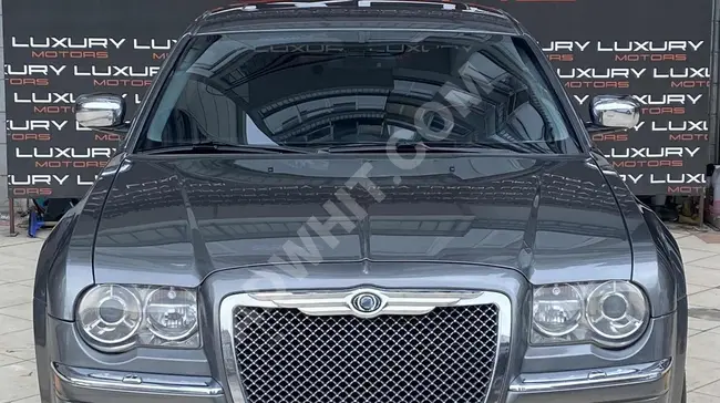 سيارة CHRYSLER 300C موديل 2008 - في حالة نظافة لا مثيل لها وبدون مصاريف إضافية