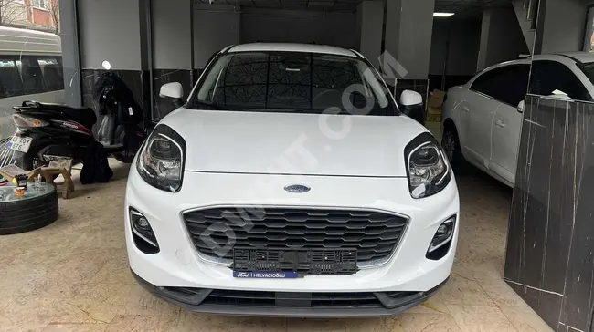 Ford Puma 2023 model with 22,000 km / Minor damage / No cosmetic work