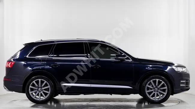 Audi Q7 car, 2017 model, from the dealer, 7 passengers