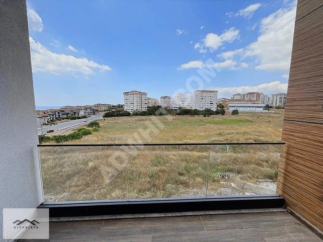 1+1 Penthouse Apartment for Sale in BEYLİKDÜZÜ with Sea View and Balcony