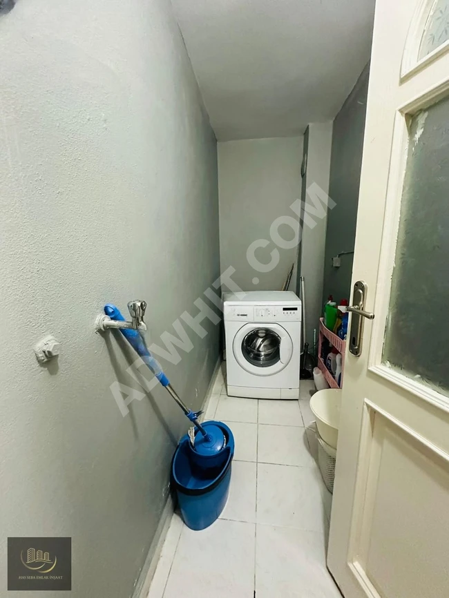 Apartment for sale 3+1 with an area of 130 square meters, spacious and without costs, middle floor in the center of SEFAKÖY.