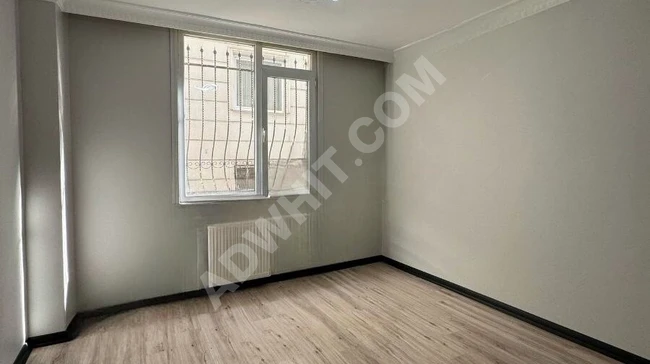 Luxury apartment for sale in a central location, ready to move in, garden floor.