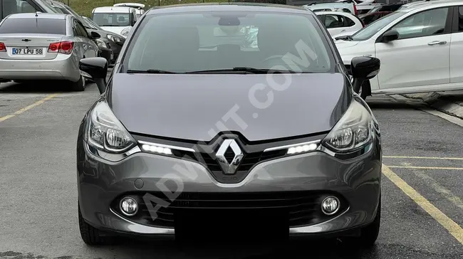 Clio 1.2 Icon car, model 2016 with 73,000 km - Automatic