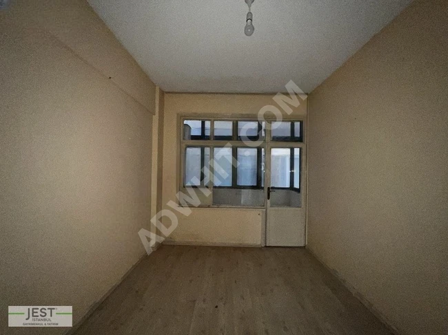 For rent: 2+1 apartment with private beach resort in BÜYÜKÇEKMECE CELALİYE