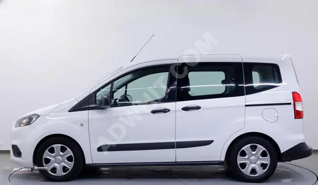 ميني فان Ford Tourneo Courier موديل 2021 بمسافة 55,000 كم سيارة خاصة صيانة من الوكالة