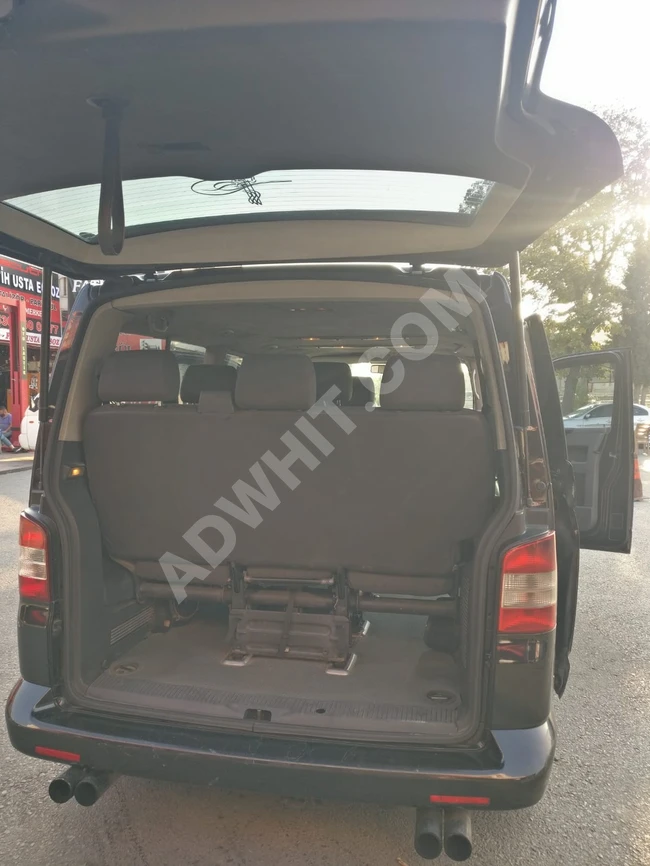 فان Volkswagen Caravelle موديل 2007