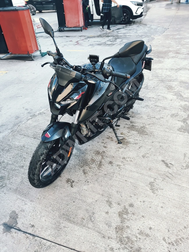 Pulsar N250 motosiklet