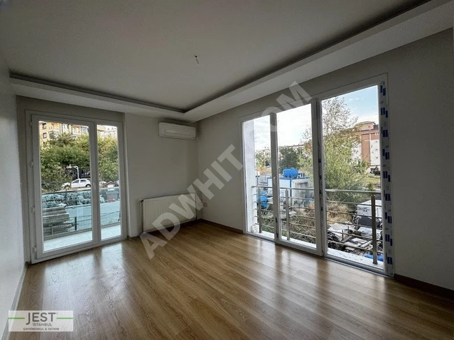 Apartment for sale 3+1 in a complex in BEYLİKDÜZÜ GÜRPINAR