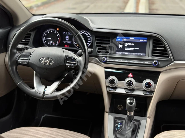 سيارة HYUNDAI ELANTRA 1.6 MPI STYLE PLUS موديل 2019 بمسافة 60 ألف كم