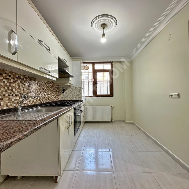 Apartment for sale 1+1, 8 minutes away from Metrobüs in BEYLİKDÜZÜ YAKUPLU