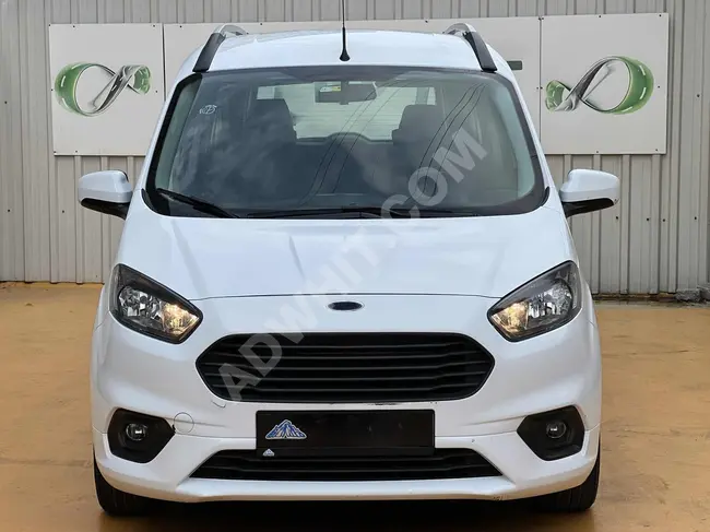 FORD COURIER 1.5 TDCI DELUX minivan, model 2022 with 100 horsepower available with loan and bond options.