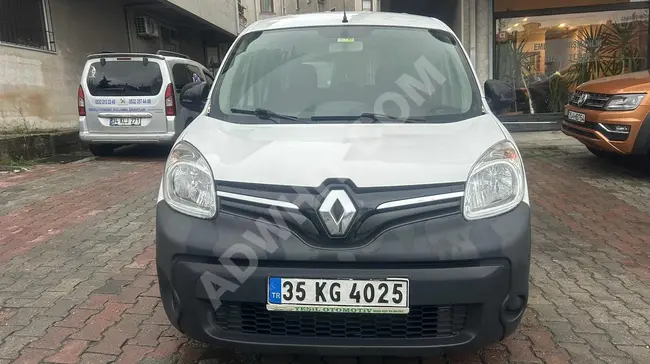 Minivan KANGO 1.5 DCI JOY, model 2017 with a distance of 176,000 km