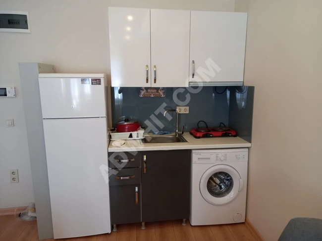 Fully furnished 2+1 apartment in Mecidiyeköy, 5 minutes from the metrobus, bills included.