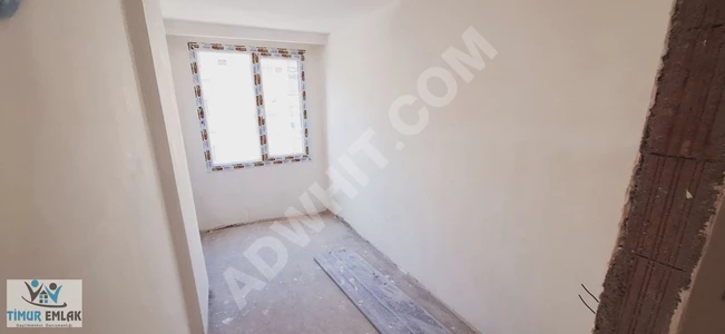 3+1 Apartment for urgent sale in the center of AVCILAR within a residential complex