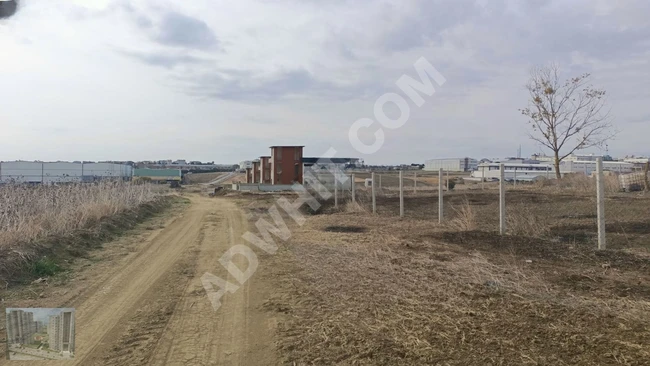 Clear land in Selimpaşa with a villa building permit ratio of 0.50 and required improvements.