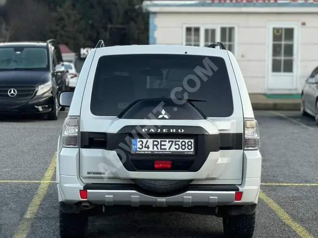 A 2016 Pajero car with a 3.2 DID engine, 7 seats, clean and well-maintained.