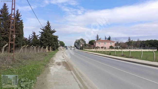 A plot of land measuring 4,500 square meters in the vicinity of Kavaklı Selimpaşa.