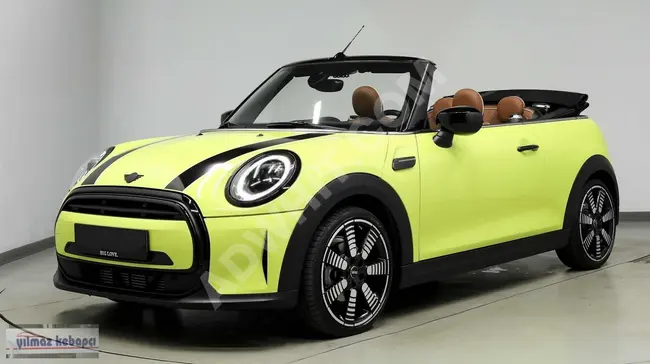 The 2024 MİNİ CABRIOLET car in new condition, with a LANSMAN color and no paint.