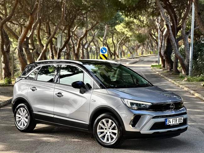 2022 YENİ KASA 66 BİN KM CROSSLAND 1.5 T EDİTİON CAM TAVAN