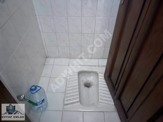 A clean 2+1 investment opportunity with no expenses in Bahçelievler