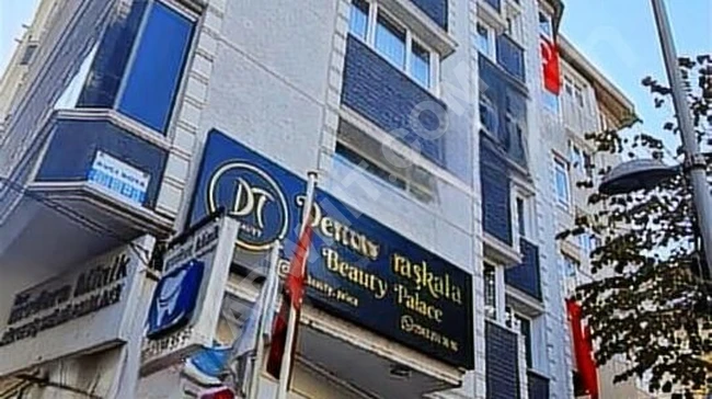 Apartment near the Metrobus in the heart of the market on the busiest street in Avcılar