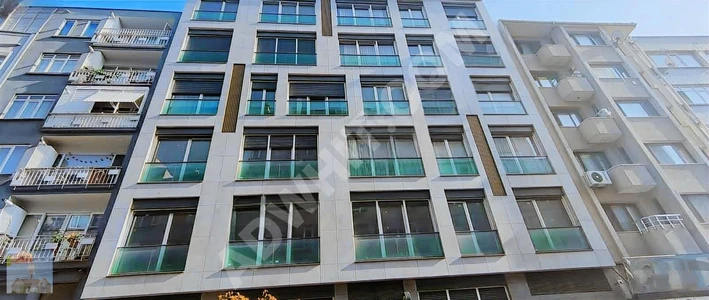 Office for rent in BEŞİKTAŞ in a new building 1+1 with parking.