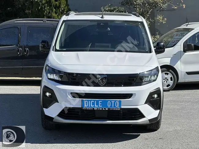 ميني فان Peugeot Rifter موديل 2024 هيكل جديدة - قرض بنسبة 1.79 + مقايضة