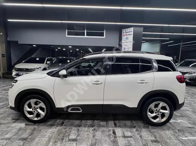 سيارة Citroen C5 Aircross موديل 2021 - بدون أخطاء - مع سقف بانورامي - 1.59 تمويل وإمكانية المبادلة.