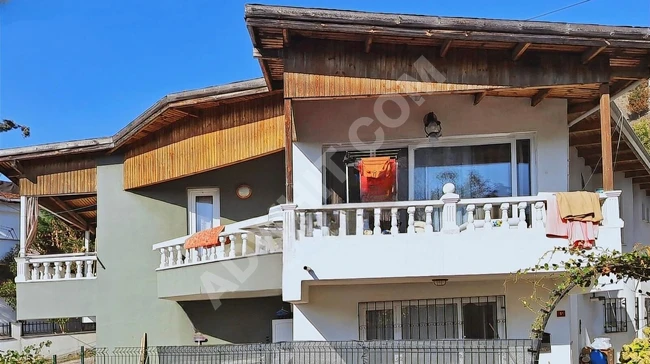 Don't miss this opportunity, villa for sale with sea view (weekly price).